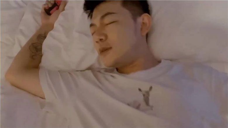 白净斯文帅哥被调教叫爸爸被操